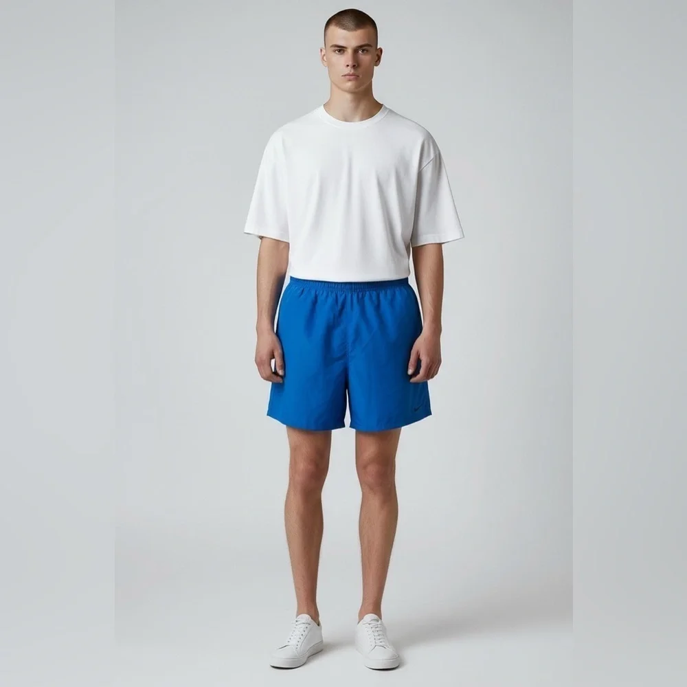 Nike royal blue polyester Men’s  swim trunks Large pockets elastic waist string